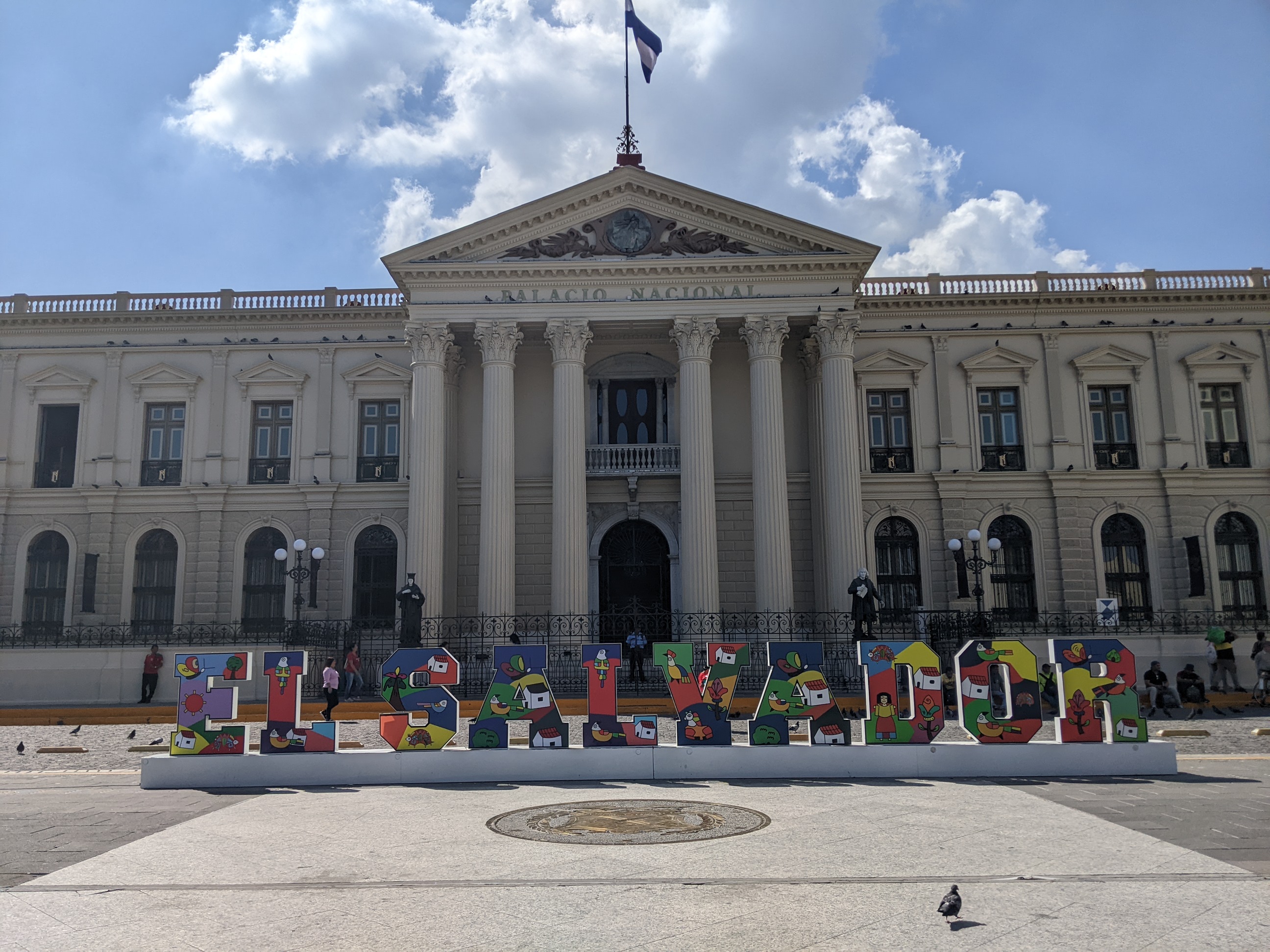 El Salvador despunta sus atractivos turísticos